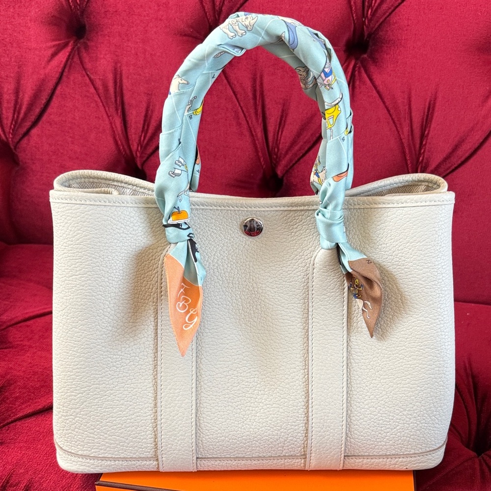 Hermes Garden Party 30 in color beton. Twillies not included.